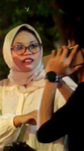 hammer prank to pretty girls #shorts