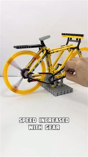 How Gears Increase Speed on a LEGO Technic Bicycle #legotechnic #gear #speed #bike