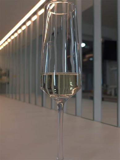 Nails don't make a difference! Yeah, right!! 😉 #nails #elegance #jananails_official