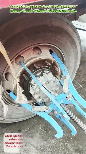 Powerful Hydraulic Puller Removes Heavy Truck Wheel Hubs Efficiently