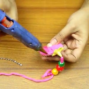 1.4M views · 15K shares | Beautiful wind chime making idea Hermosa campanilla de viento haciendo idea #diy #crafts #manualidades #windchime | Casa de manualidades | Facebook