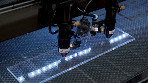 通过手机控制CO2激光机，使用新款RUIDA控制器 | Wattsan