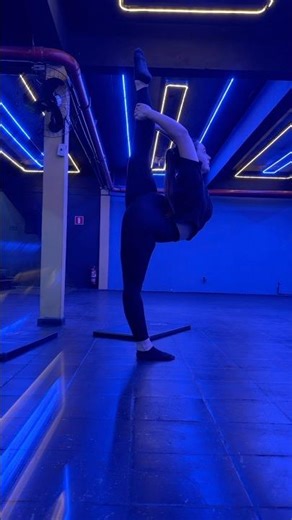 Favourite contortion trick, needle. #contortion #acrobatics #flexibility #stretching #fypシ