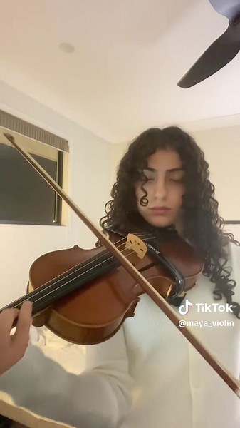 Cuatro de Julio - Versión Improvisada al Violín