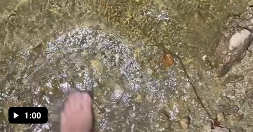 He has invincibility cheat on - Video