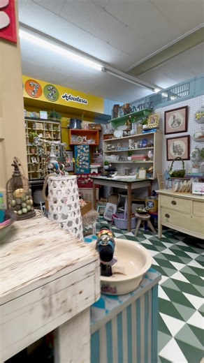 🛍️ After a record breaking Live Sale last night, we are excited for this weekend in Downtown Denison TX! Come see us from 10-6. 📍 500 W Main Street Downtown Denison, TX. | Main Street Mall Denison