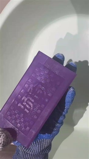 Soap Scraping ASMR: Satisfying Cuts for Relaxation