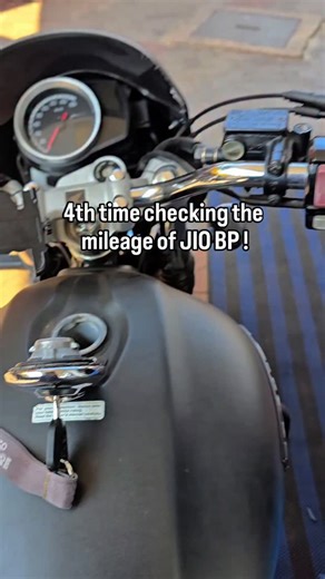Retro Rider on Instagram: "Doing a proper mileage (fuel efficiency) test for a bike is simple, but it must be done methodically to get accurate results. Since you’re a long-distance rider, this method will give you realistic highway + city figures. 🔹 Step 1: Fill Fuel Completely Go to the same petrol pump Put the bike on main stand (or hold upright) Fill petrol till auto cut-off / visible fuel level Reset Trip Meter to 0 --- 🔹 Step 2: Ride Normally Ride as you usually do (city / highway / mixe