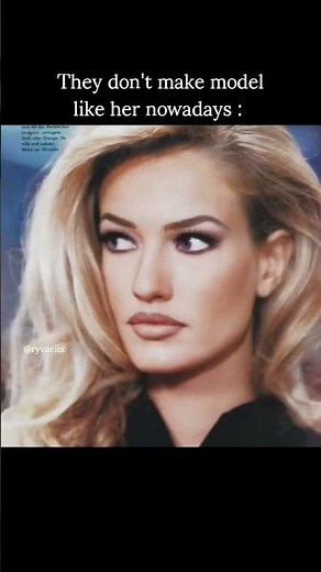 Karen Mulder: The Timeless Elegance and Iconic Runway Legacy of a 90s Supermodel 🎬 #ryvaelix