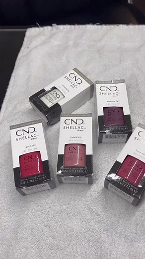 Watch me swatch 💅 new shellac colors! #polishednails #cnd #cndshellac #nailswatches #colorworld #polishedperfect