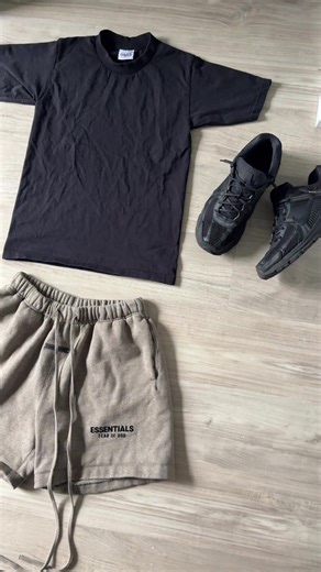 Stylish Nike Outfit: Calm Fit Pro Club Tee & Vomero 5