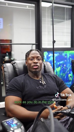 Sunday Recovery: Relax, Release & Recharge. Take the time to recover, stretch, and release. Today’s Sunday and while we don’t work out, we make sure to focus on rest and recovery. @tlfapparel Code: TLF-HURRICANE Checkout: @therecoveryroomnj 🎥: @zoomin.lens #restandrecovery #recoveryroom #releaseanytoxins #sunday #gymlife #stretch #propersleep #sundayrest