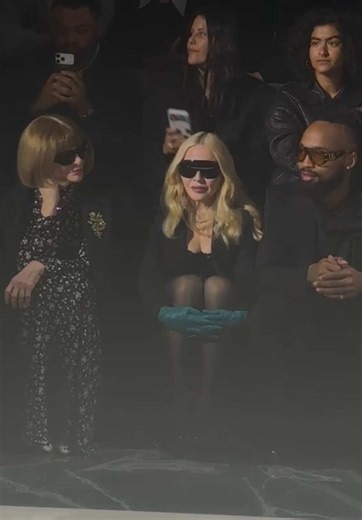 Madonna protagonista della campagna The One a Milano