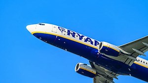 Ryanair axes all flights to and from holiday hotspot - 400,000 passengers warned