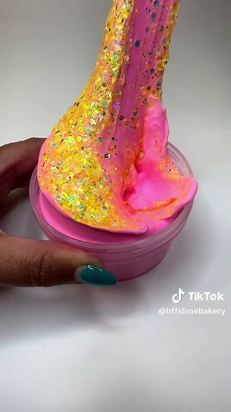 Must-Have Pool Party Bag Essentials