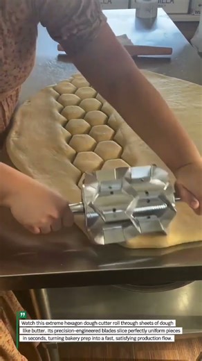 America’s Most Satisfying Dough Tool EVER Bakers Are LOSING Their Minds! #tooltok #fyp #viraltools