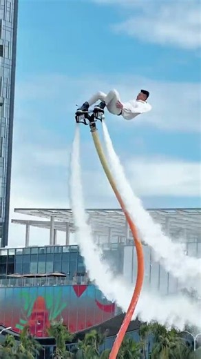 Young Commander Flyboarder 🚀🌊 | Impressive Flyboarding Skills & Epic Water Adventure 🔥