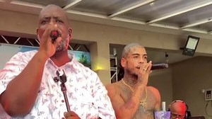 1.8M views · 10K reactions | No final de tarde tudo se mistura A saudade invade, chama por você 殺 MC Kevin tirou onda no pagode com Péricles. Esquece....  | RRD Samba | Facebook