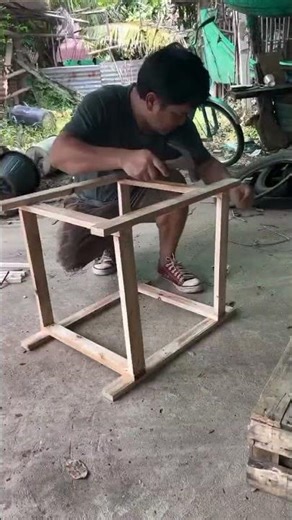 easy and fast way to make a simple table#shorts