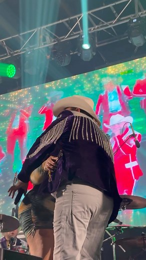 77K views · 3.8K reactions | Así cerramos nuestra gira por los Estados Unidos  ¡Y SOMOS LABERINTO COMPA! | Grupo Laberinto | Facebook