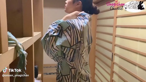 【温泉女子】まるでジブリの世界…洞川の山奥でととのう女子湯旅 #奈良 #うなぎちゃん ♨︎ 秘密の動画はプロフから公開中…🔐 ⁡ 温泉でゆる〜く癒されたい人 こっちおいで☺️♨️ ⁡ 👉 プロフのリンクから、ファンクラブで待ってるね。 ⁡ Soak with me 💗 Join my Onsen Fan Club for cozy & exclusive bath videos 🛁💫 ⁡ ⁡ #温泉女子 #癒し時間 #リラックスタイム ⁡