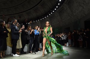 Jennifer Lopez Walked the Versace Show in Her Famous Green Gown and I'll Never Recover