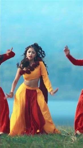 MUSUK MUSUK DEKHO NA