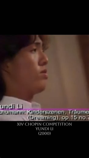 Winners of the Chopin Competition – 14th International Chopin Piano Competition – Warsaw 2000 – Yundi Li 🇨🇳 Here he performs Robert Schumann – “Träumerei” from Kinderszenen, in a very interesting video. Yundi Li made history in 2000 as the first Chinese pianist ever to win the Chopin Competition, achieving this triumph at just 18 years old — the youngest winner in the history of the competition at the time. His victory sparked a piano boom across China and inspired a new generation of young mu