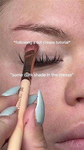 Cut Crease Makeup for Hooded Eyes: Step-by-Step Eye Tutorial