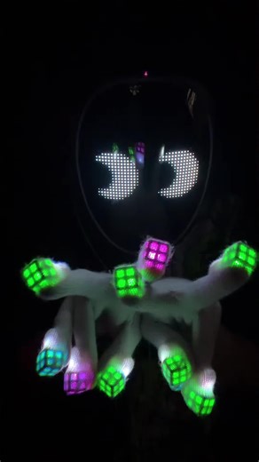 Right foot 2 stomps! Wubby time! I think we will do this on more than once! 💜 #gloving #chacha #wubz #trippy #asmr