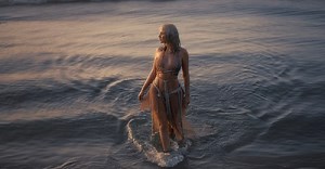 Alexandra Stan a lansat 'Ocean', cel de-al doilea single de pe noul său album, 'Energia ta'