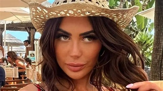 Botched surgeon brands surgery ‘mistake’ after Chloe Ferry was ‘scarred'