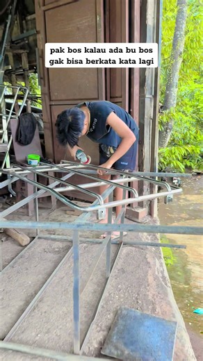 Pak Bos dan Bu Bos: Joget Seru di Tengah Kerja