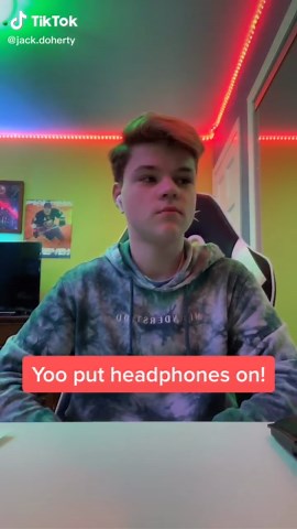 I never actually tried this until now this is insane #thebox #foryoupage #fyp #foryou #8d #3d #8dmusic