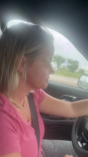 this got me slapping my belly and farting 🤣 god i’m such a gassy person #fyp #viral #laughable