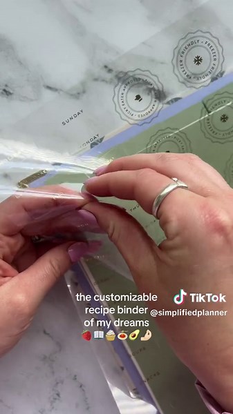 Customizable Recipe Binder for Perfect Kitchen Organization