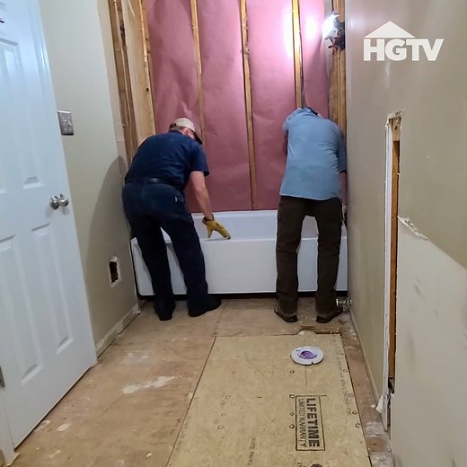 Ready to part ways with your old tub? See how to remove, disconnect, and cut your way to a sparkly new one. 🛀 ✨ How to choose a bathtub >> https://hg.tv/2Zk562Q 🤔 | HGTV