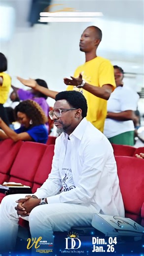 VASES D'HONNEUR CENTRE DOXA on Instagram: "Dimanche 04 janvier - Premiers cultes de l’année au centre Doxa 🙌🏽 Un moment riche en grâce où le porteur de la vision, l’Apôtre Mohammed SANOGO, a partagé les orientations divines 🎯 pour l’année 2026 et a déclarer des bénédictions sur ses fils et filles dans la foi. Revivons ensemble les instants forts et mémorables 🥳 de nos différents cultes. 2026 : l’année de la distinction divine est officiellement en marche 🚶🏾‍♂️✨ #DistinctionDivine #VasesDHo
