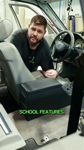 Custom Gauge Pod in 2000 Mercedes C230 Kompressor for Drifting!