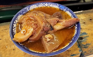 The Best Balbacua In Cebu! Yancy’s Balbacuahan Now Open At G-Spot Food Park (In-Front of SM City Cebu Northwing) Open from 9AM to 9PM (Monday to Sunday) P150/Serving #Balbacua #TheCEBUPage #CEBU #YancysBalbacua | C E B U