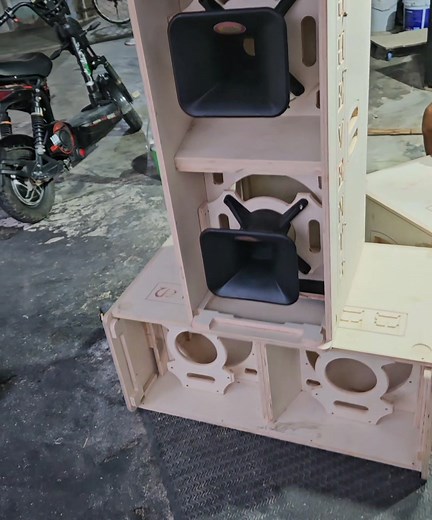 229 reactions · 14 comments | Hoàng Hải Array Việt on Reels | Facebook