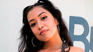 11 Psychological Reasons Even 'Normal' Women Love Talking To Murderers In Prison