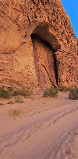Ali Baba forgot the password... again! Somewhere in Wadi Rum stands Ali Baba’s Gate, guarding the legendary treasures of the 40 thieves. We found the door — but it won’t open unless someone remembers the magic words! 😅🪙 ✨ Help us out: What’s the password to unlock the gate? 👀 Comment below and let’s see who’s the true adventurer! 🧭 #WadiRumFun #AliBabaGate #OpenSesame #DesertMystery #JordanAdventure | Petra - Jordan