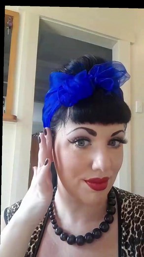 Here is my super easy, no teasing, beehive tutorial for medium to long hair. it's so quick and easy and perfect if you haven't set your hair! #vintagehair #longhair #longvintagehair #pinup #pinuphair #vintage #1960s #beehive #hair #hairstyles #pinupnz