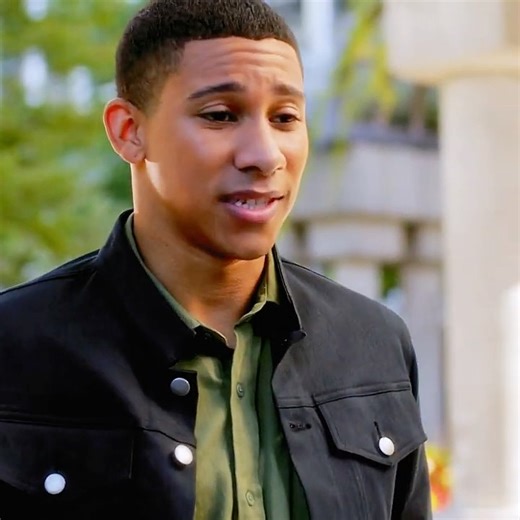 Wally rejects Jesse 💔 #theflash #wallywest #jessequick #shorts