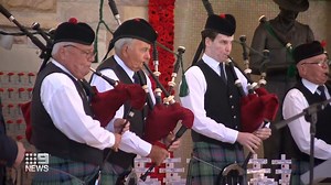 The sound of bugles rang out across the Coast, as hundreds gathered for Remembrance Day. Commemorating the end of WWI and honouring those who made the ultimate sacrifice. #9News | WATCH LIVE 5.30pm | 9 News Gold Coast