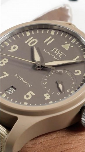 Unboxing the Big Pilot's Watch Top Gun Edition "Mojave Desert". 📸 IW506003 #LuxuryWatches #Unboxing