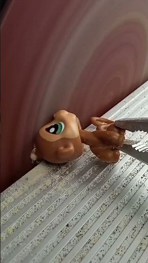 🐒 Littlest Pet Shop Monkey vs Bench Grinder 😱 #littlestpetshop #lps #monkeytoy #monkey #grinder