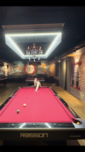 2 balls. Then 4. Then 6 in a single shot. #billiards #pool #бильярд