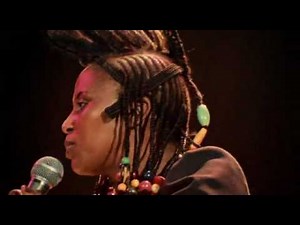 Miriam Makeba - Click Song (Qongqothwane)